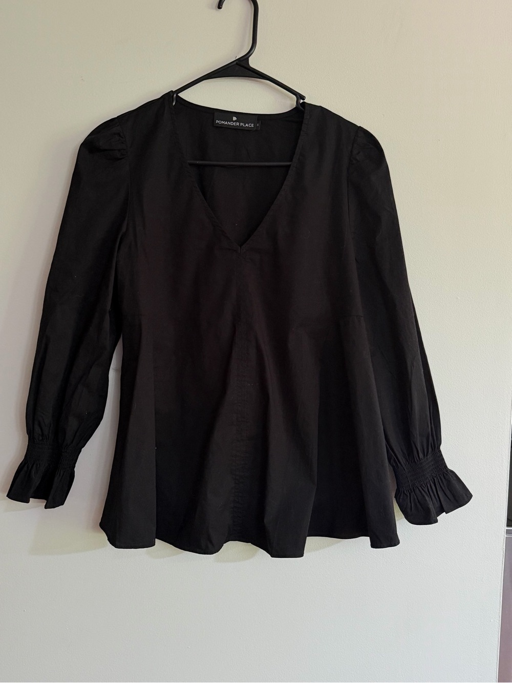 Pomander Place Easton Swing V Neck Long Sleeve Blouse in Black Small Cotton - Picture 3 of 11